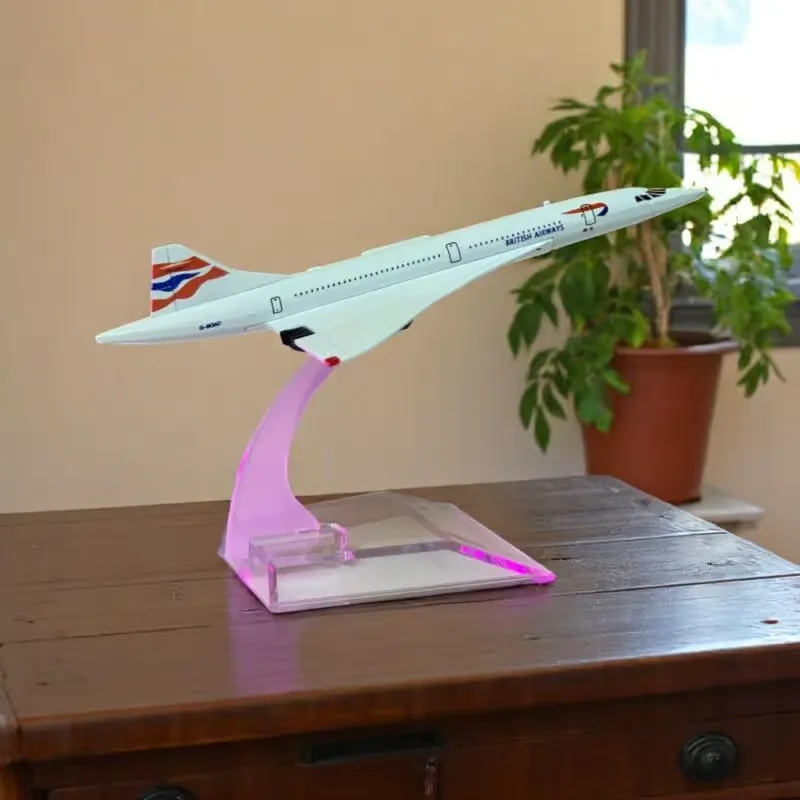 British Airways Concorde Metal Aircraft -16cm with stand
