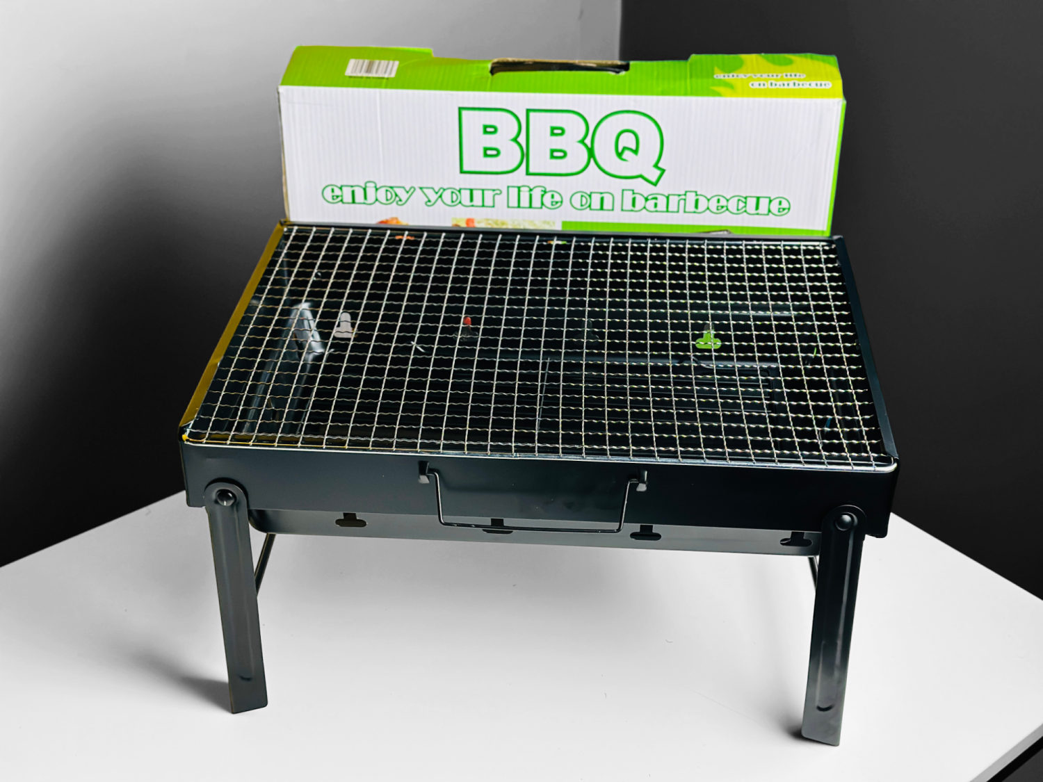 Mini Portable BBQ Grill Easy To Carry (TL372)